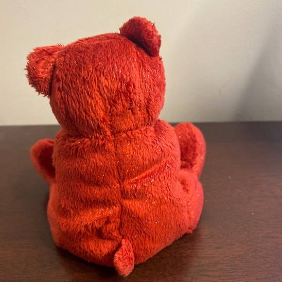 TY Beanie Baby - HAPPY BIRTHDAY the Bear ( Red - w/ Present ) (7 inch) Plushie - Picture 3 of 6